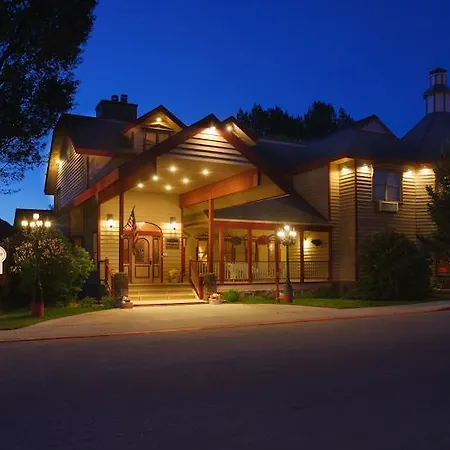 Grand Victorian Lodge Bed And Breakfast